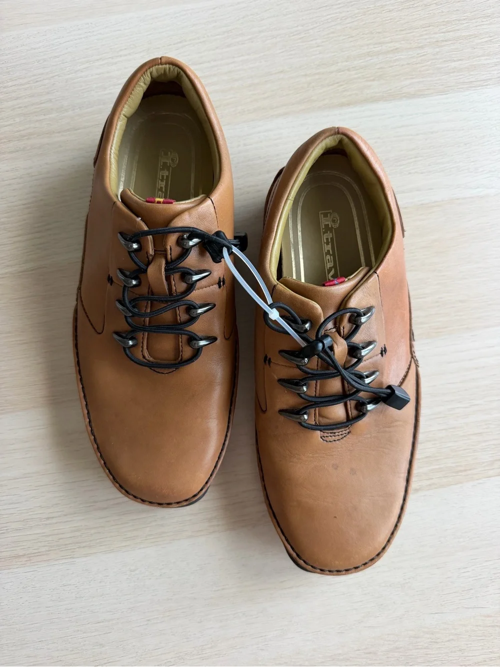 I.Travel Men's Leather Moc Toe Casual Shoes Size 9 (42 EUR) Tan Bungee Lace